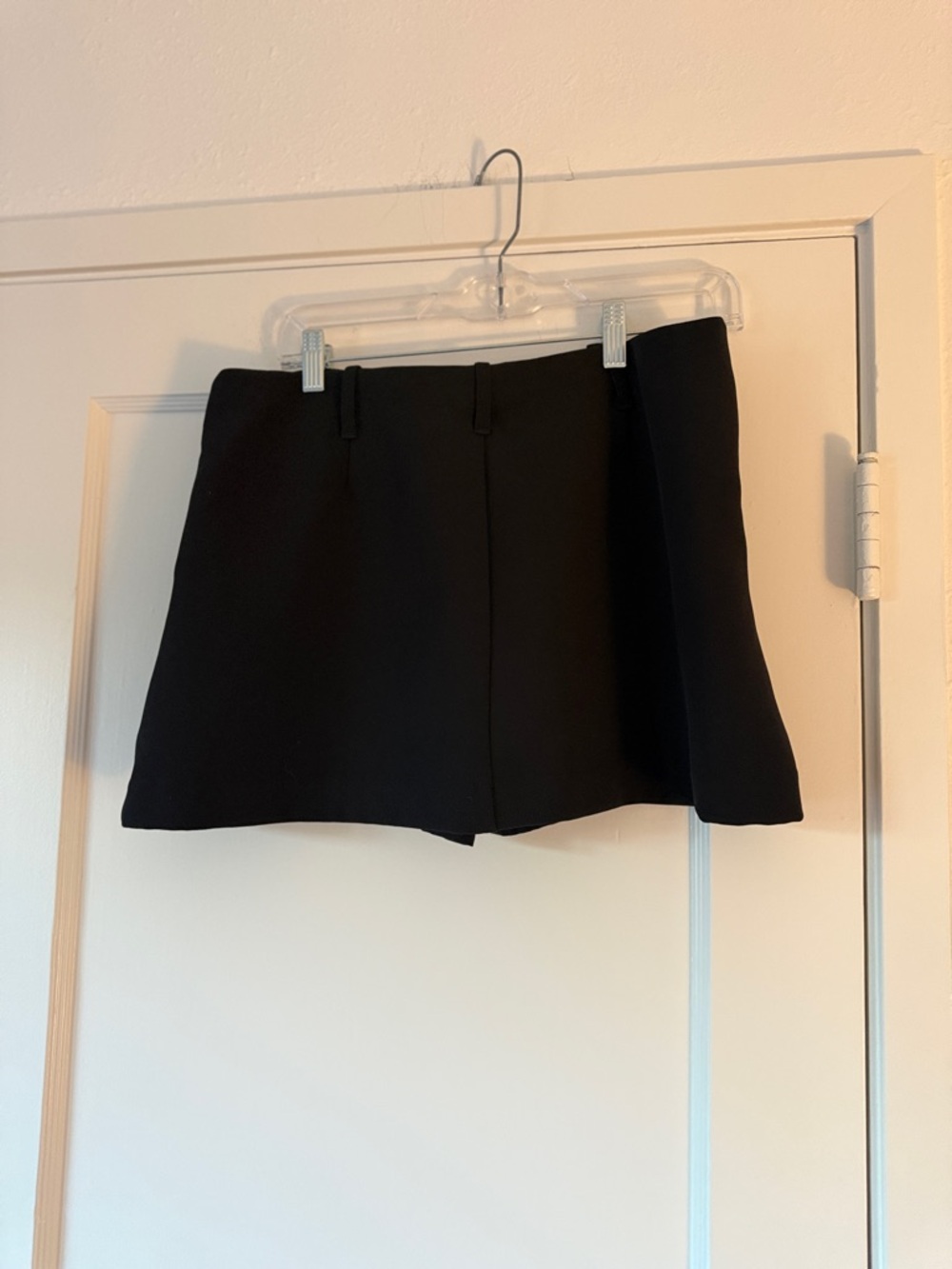 GAP Black Women's Tailored Skort